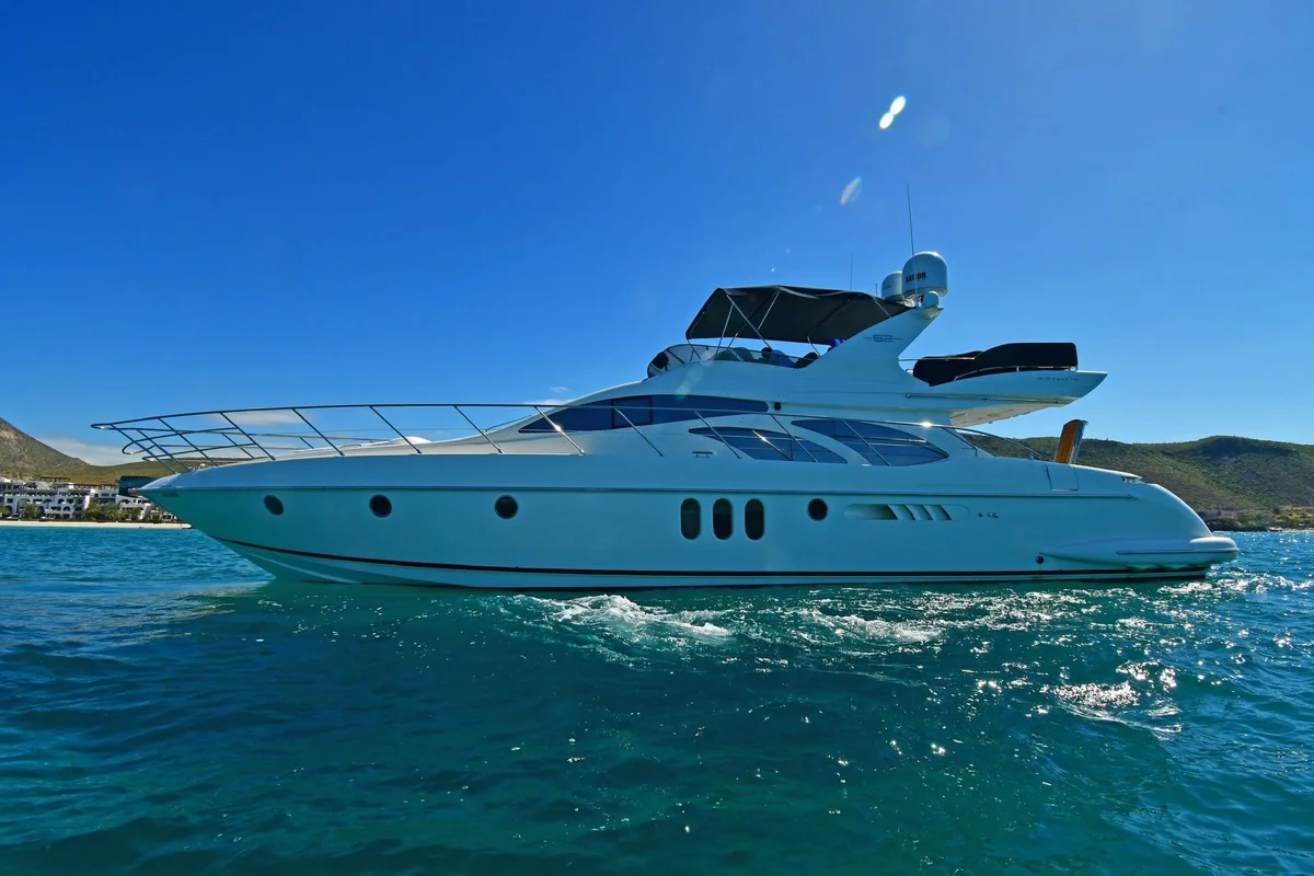 Yate Azimut 62 en Cabo San Lucas Los Cabos