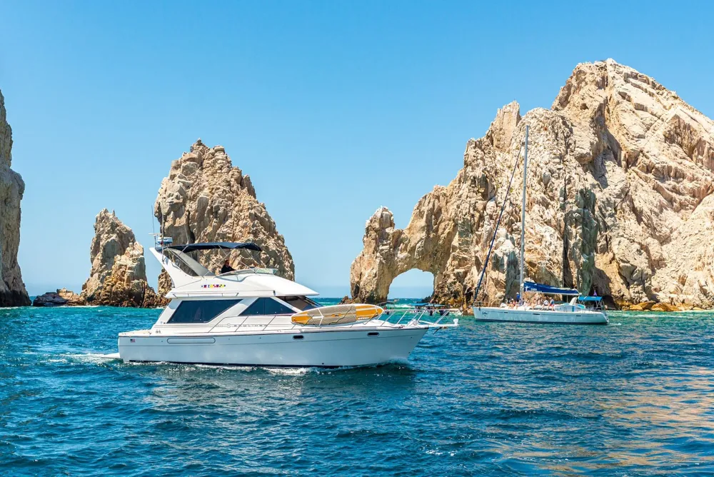 Yate Bayliner 44 en Cabo San Lucas Los Cabos